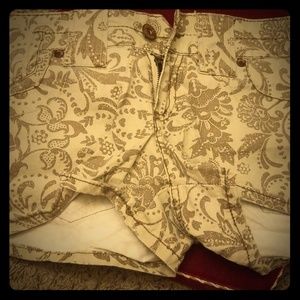 Tan summer shorts🌴